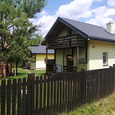 Domki Nad Jeziorem Dąbrówno Екстериор снимка