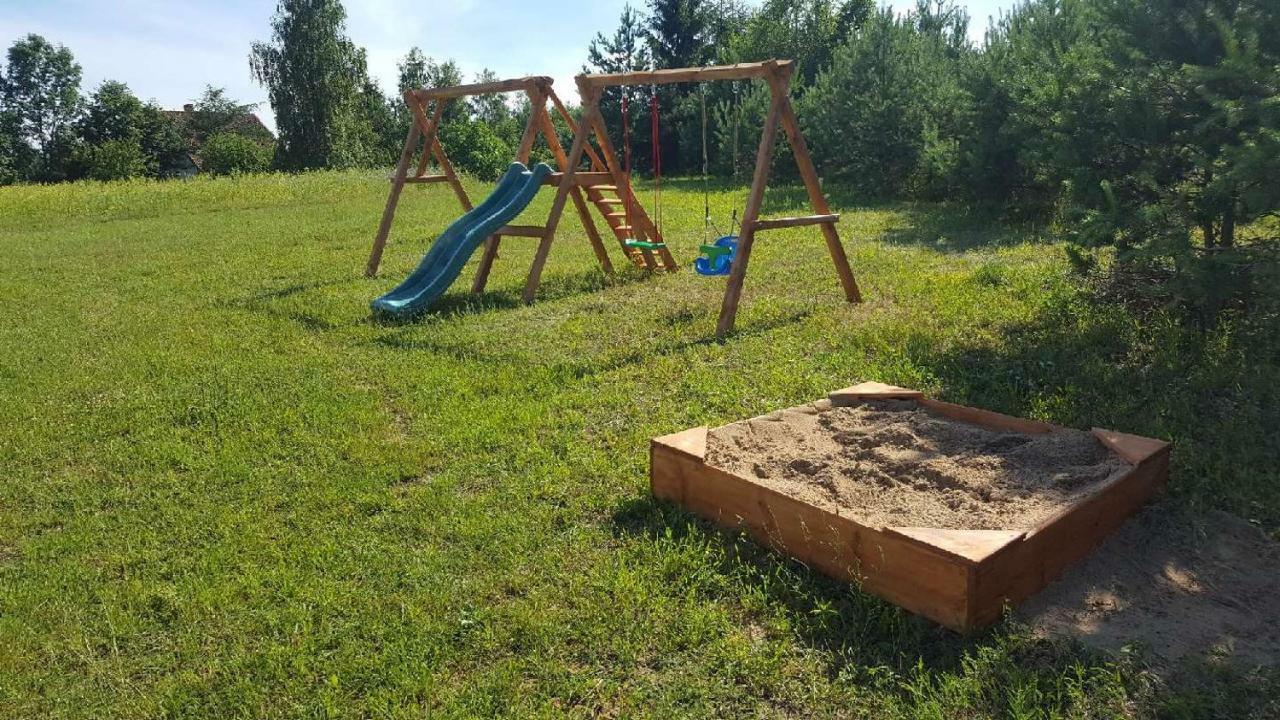 Domki Nad Jeziorem Dąbrówno Екстериор снимка